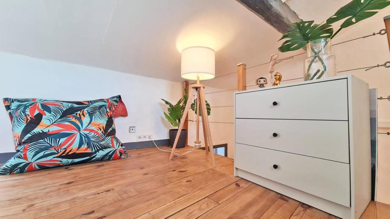 Gregbnb - T2 Climatise Mezzanine - Atypique - Centre Ancien Apartment Toulon